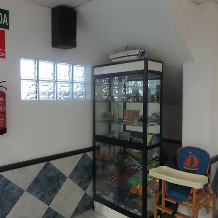 Puerto Genoves 2*