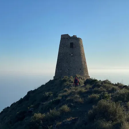 Puerto Genovés 2*
